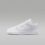 Nike Air Jordan 1 Low Older Kids' Shoes